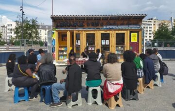 événement devant la librairie ambulante de Luc Pinto Barreto