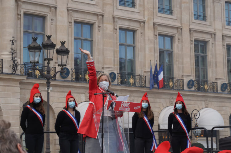 La présidente de la Manif pour tous, Ludivine de la Rochère, lors d'un rassemblement en 2020 à Paris.