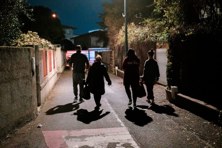 Utopia 56 part en maraude © Félix Vanderdonckt